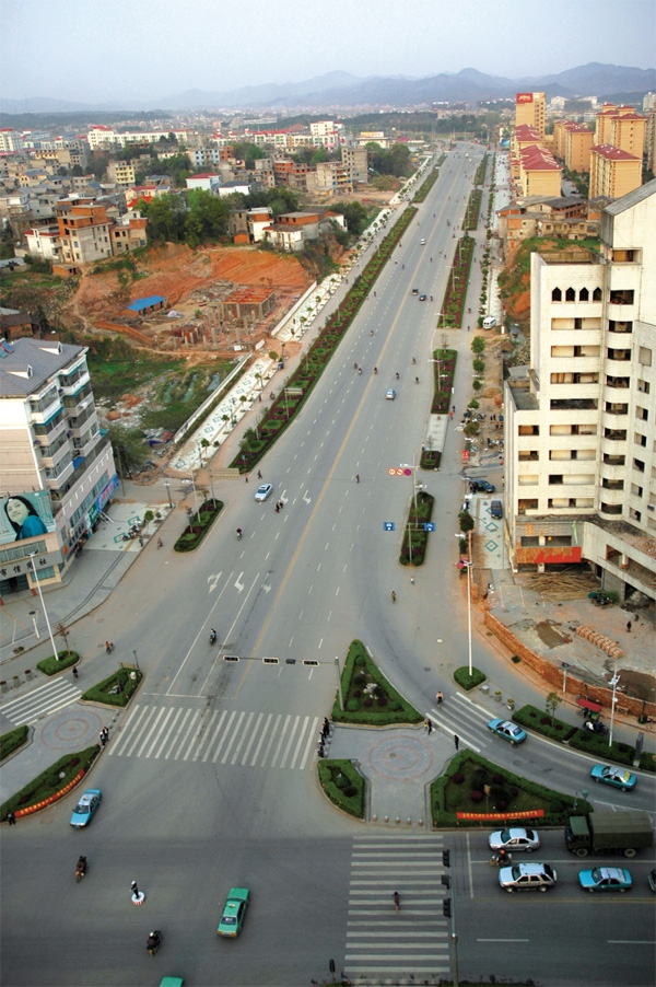 上饒市鳳凰大道(江西省市政優(yōu)良工程) 上饒市鳳凰大道(江西省市政優(yōu)良工程)